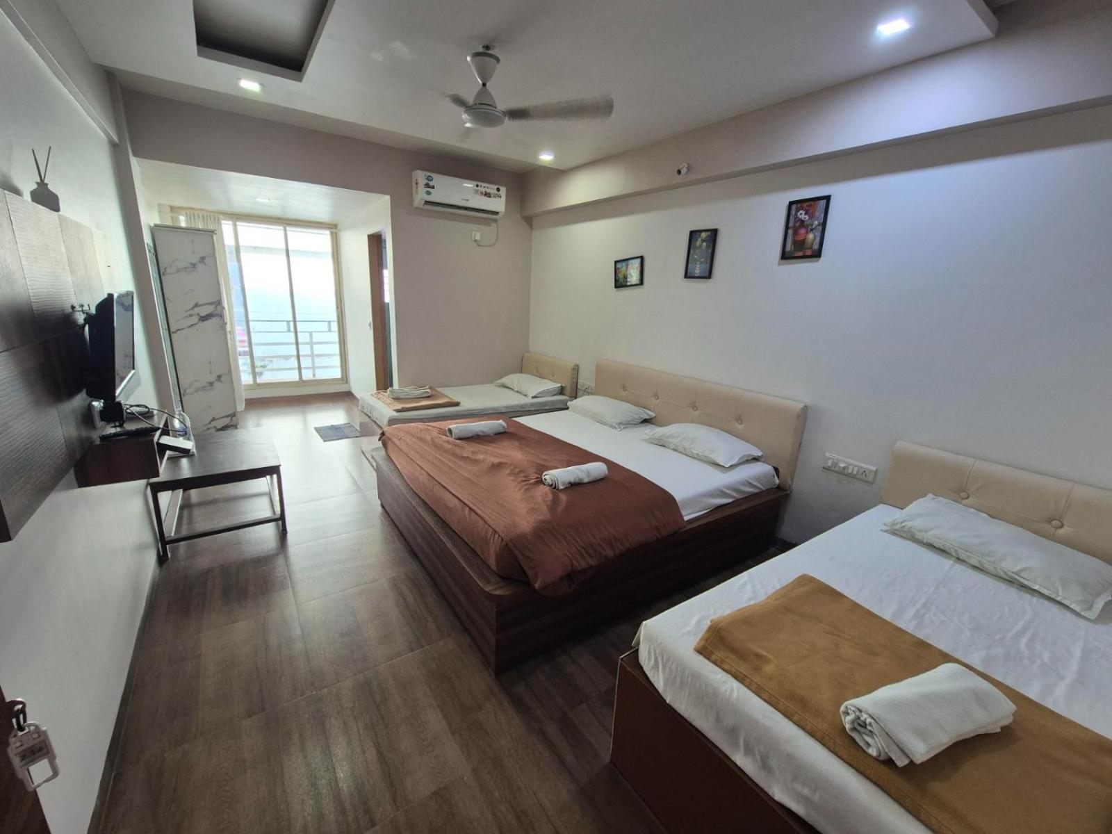 White House Beach Resort, Nagaon Dış mekan fotoğraf